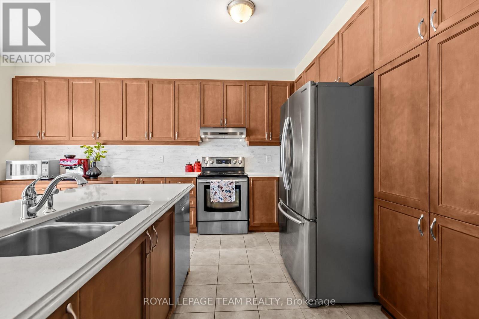 163 LILY POND STREET - 11