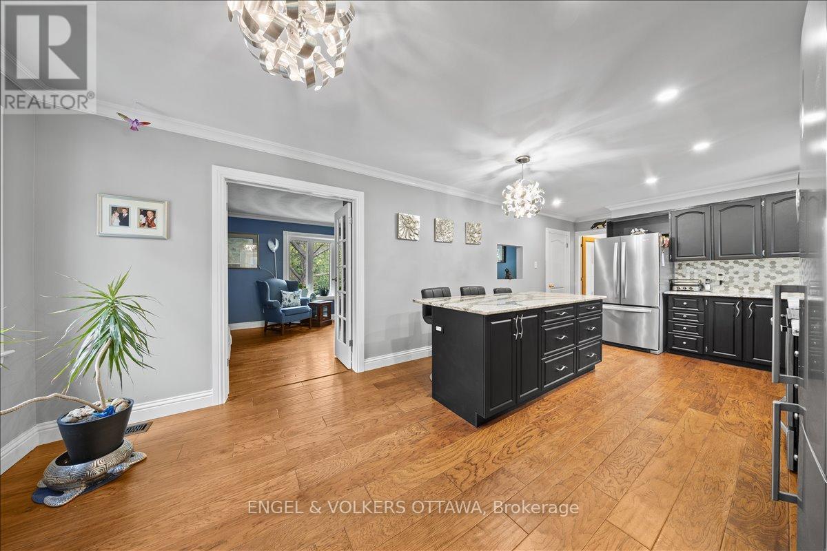 4841 TORBOLTON RIDGE - 17