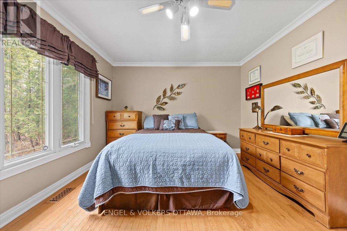 4841 TORBOLTON RIDGE - 25