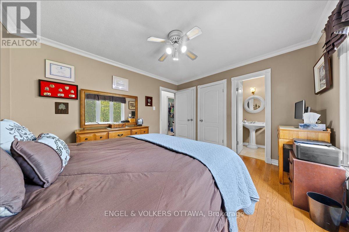 4841 TORBOLTON RIDGE - 26