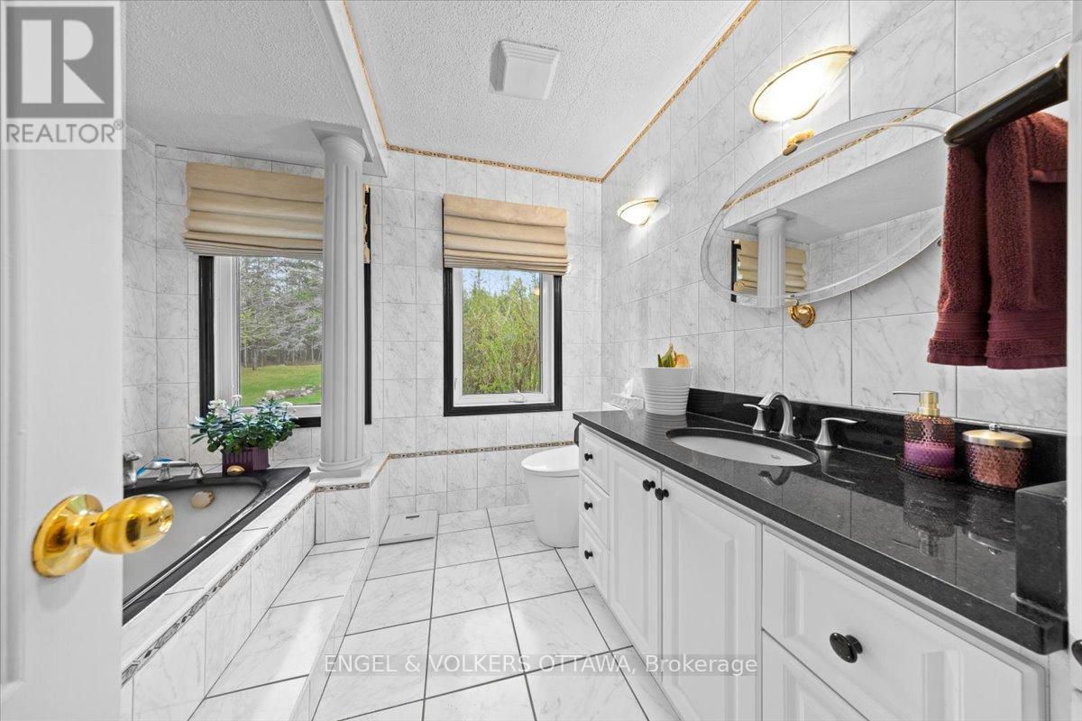 4841 TORBOLTON RIDGE - 30