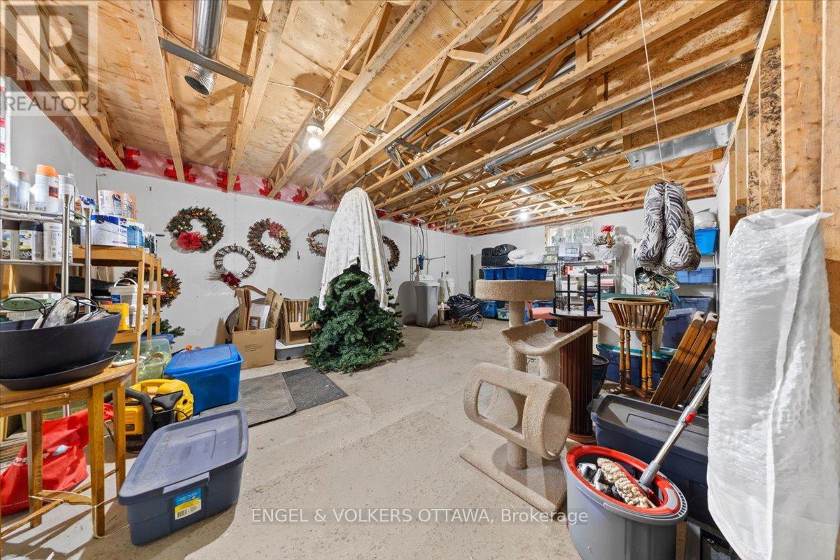 4841 TORBOLTON RIDGE - 36