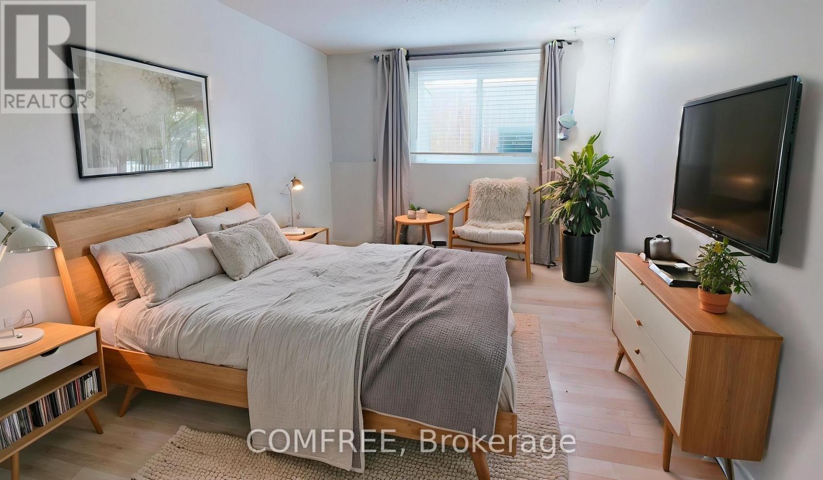 #6 268 PRESLAND ROAD - 13