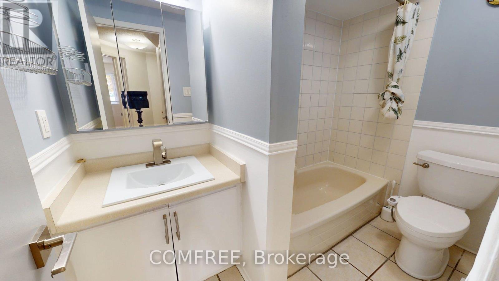 #6 268 PRESLAND ROAD - 19