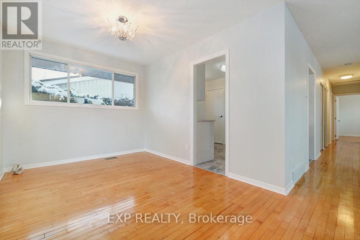 728 FIELDING DRIVE - 12