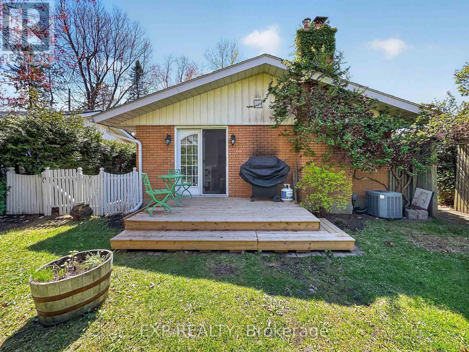 728 FIELDING DRIVE - 14