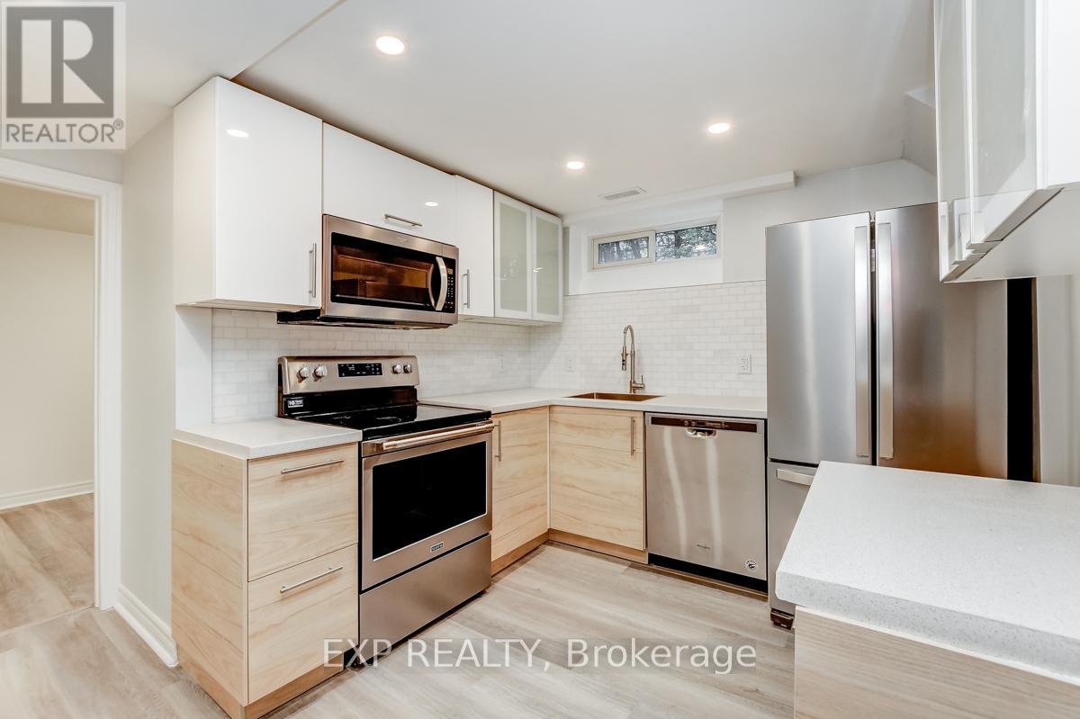 728 FIELDING DRIVE - 25