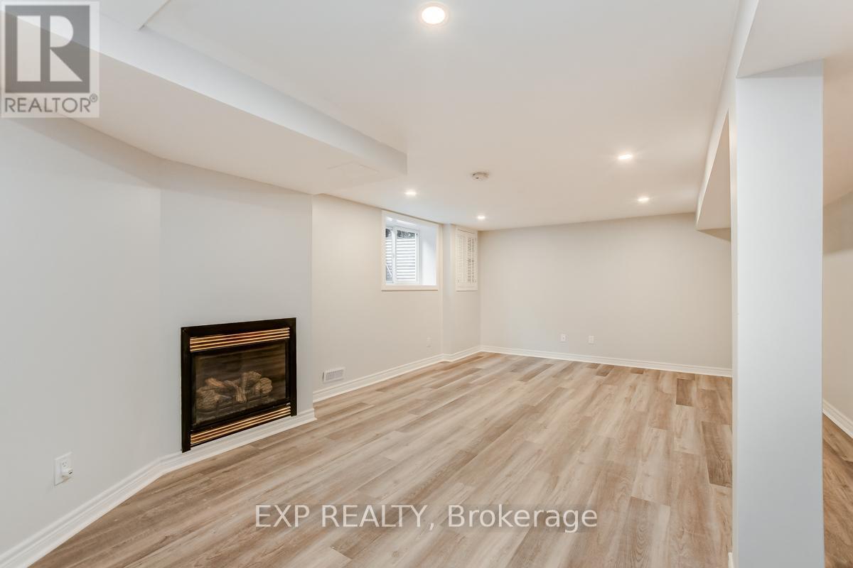 728 FIELDING DRIVE - 26