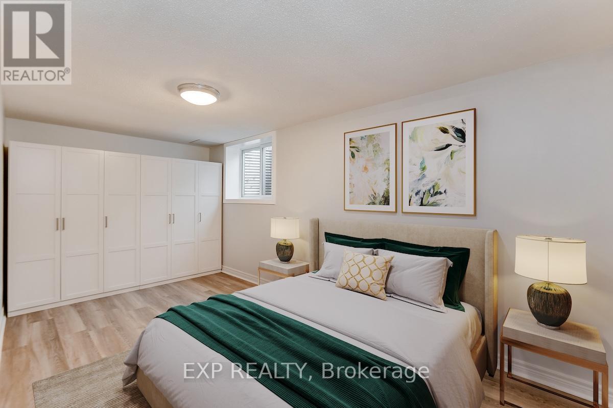 728 FIELDING DRIVE - 33