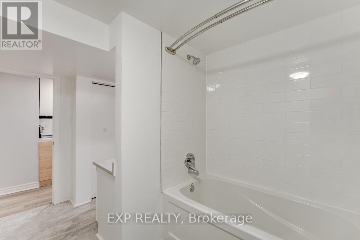 728 FIELDING DRIVE - 39