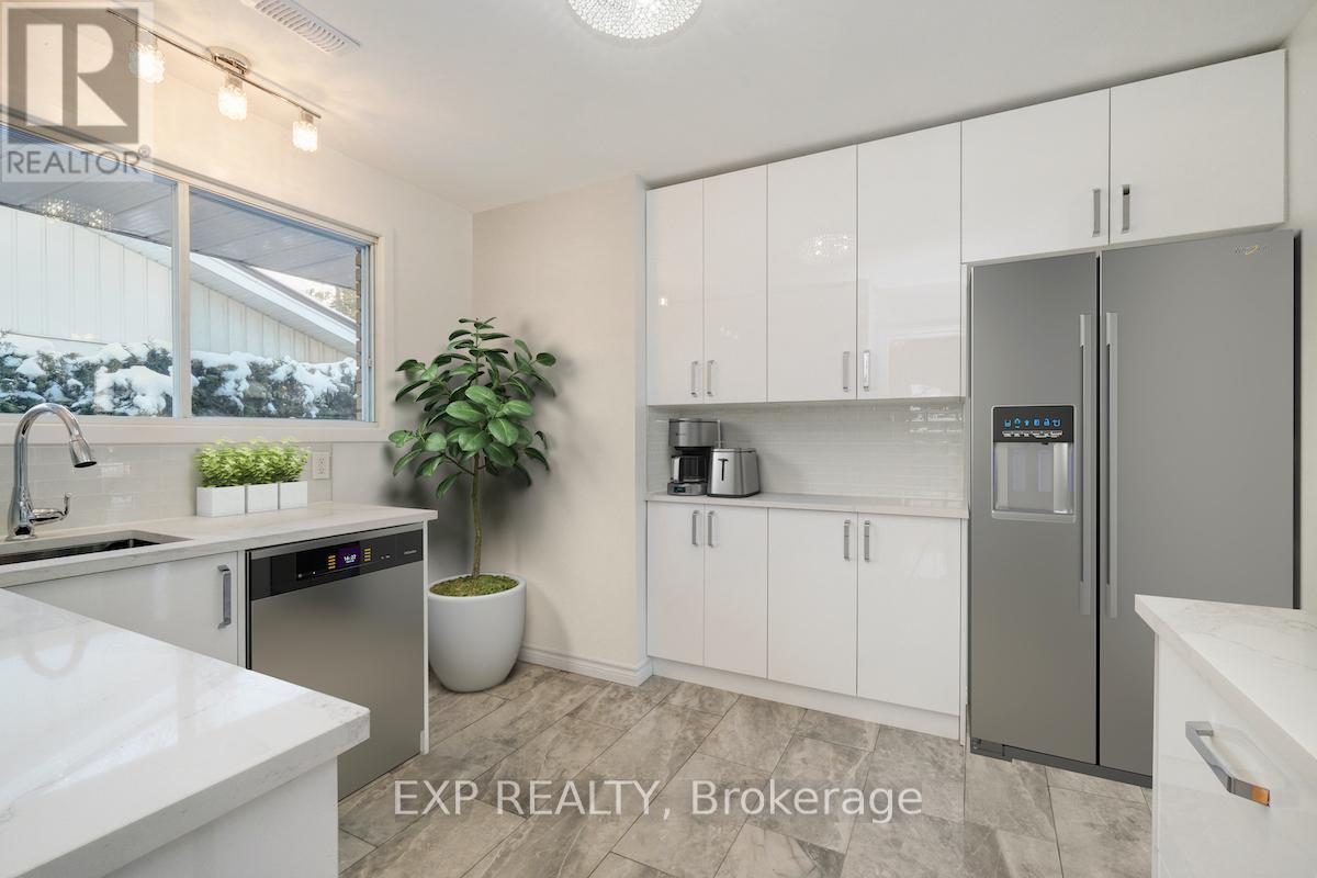 728 FIELDING DRIVE - 7
