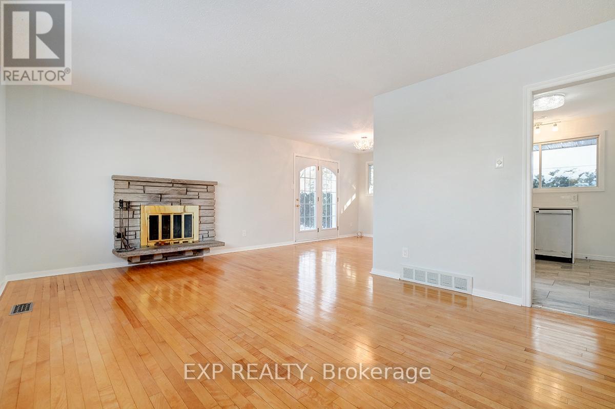 728 FIELDING DRIVE - 9