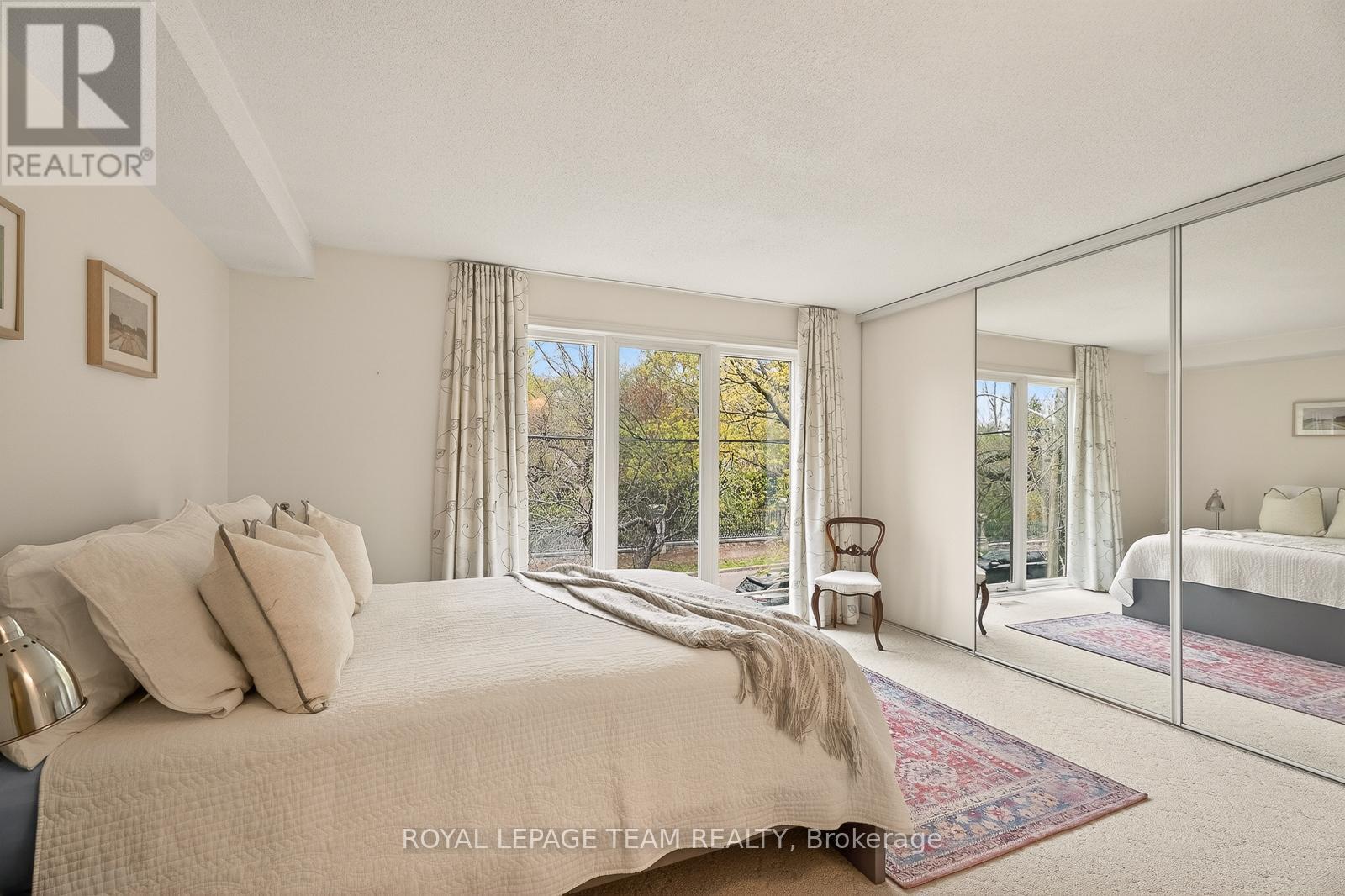 164 DUFFERIN ROAD - 26