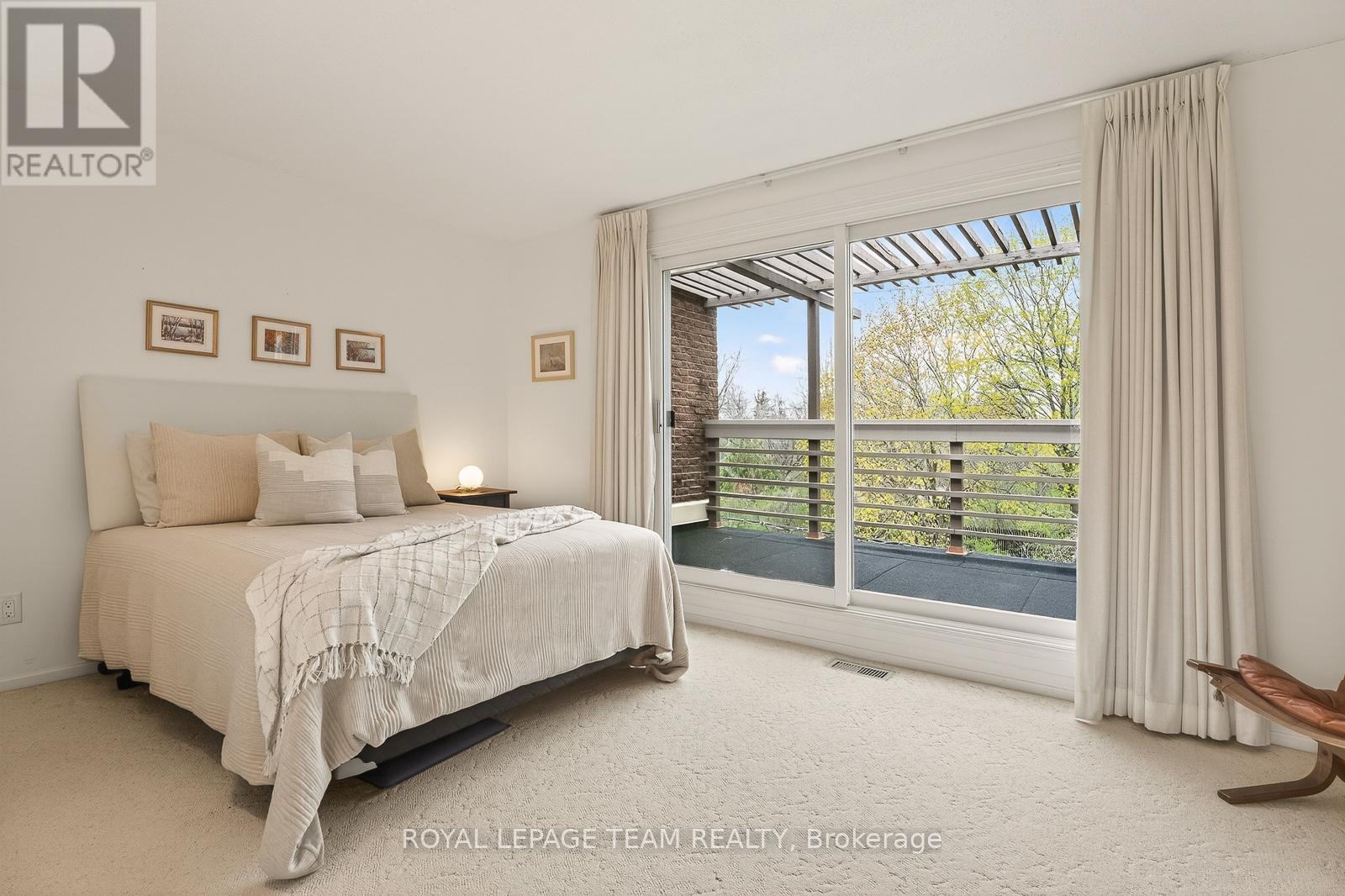 164 DUFFERIN ROAD - 27