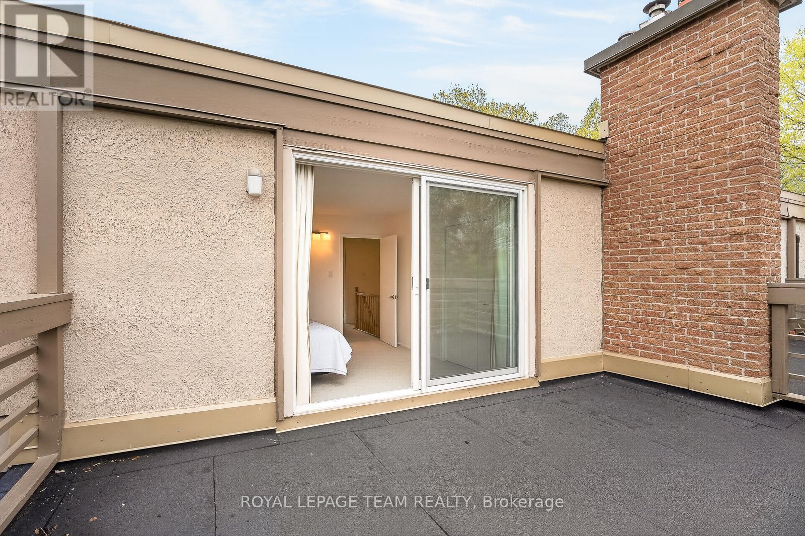 164 DUFFERIN ROAD - 32