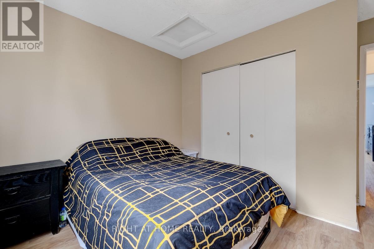 951 LAWRENCE STREET - 20