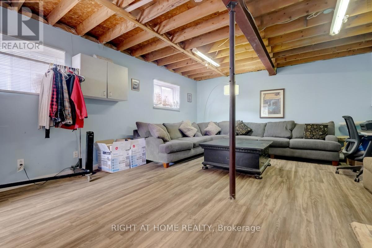 951 LAWRENCE STREET - 22