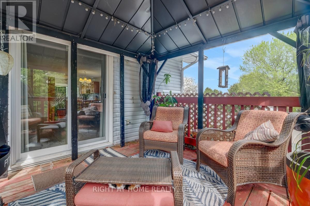 951 LAWRENCE STREET - 30