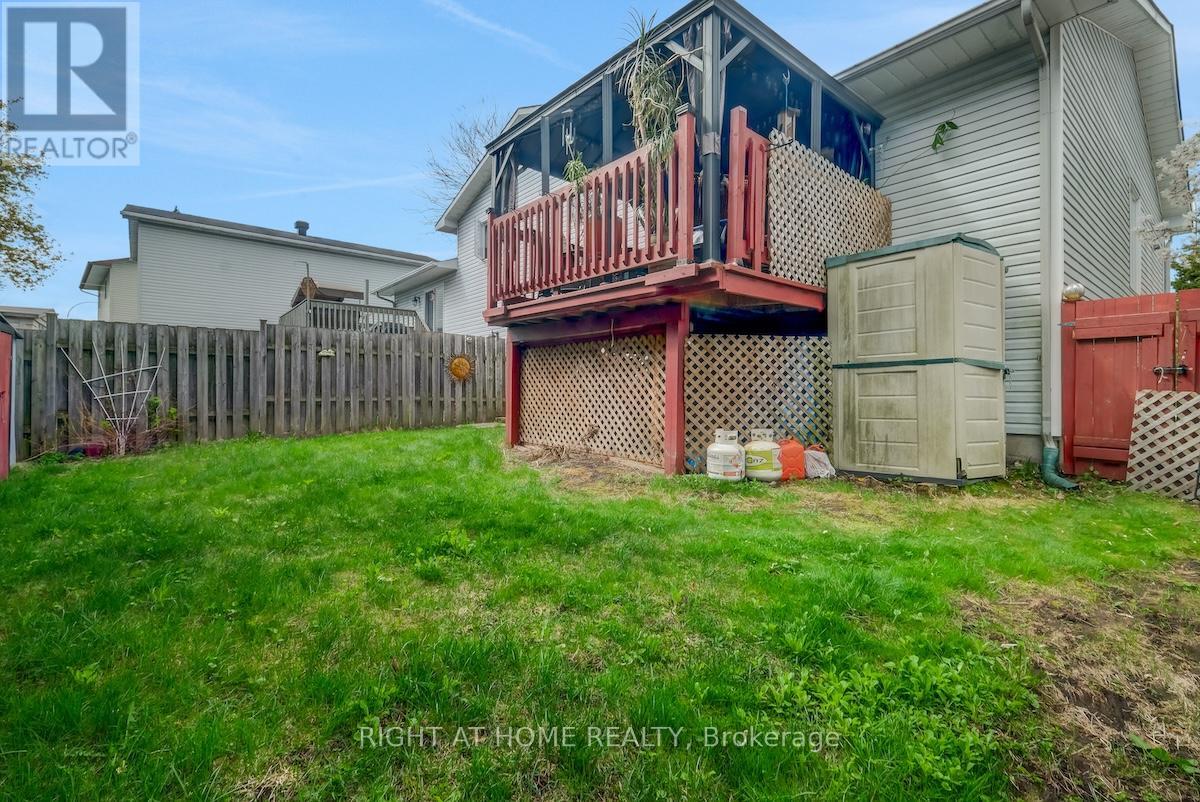 951 LAWRENCE STREET - 32