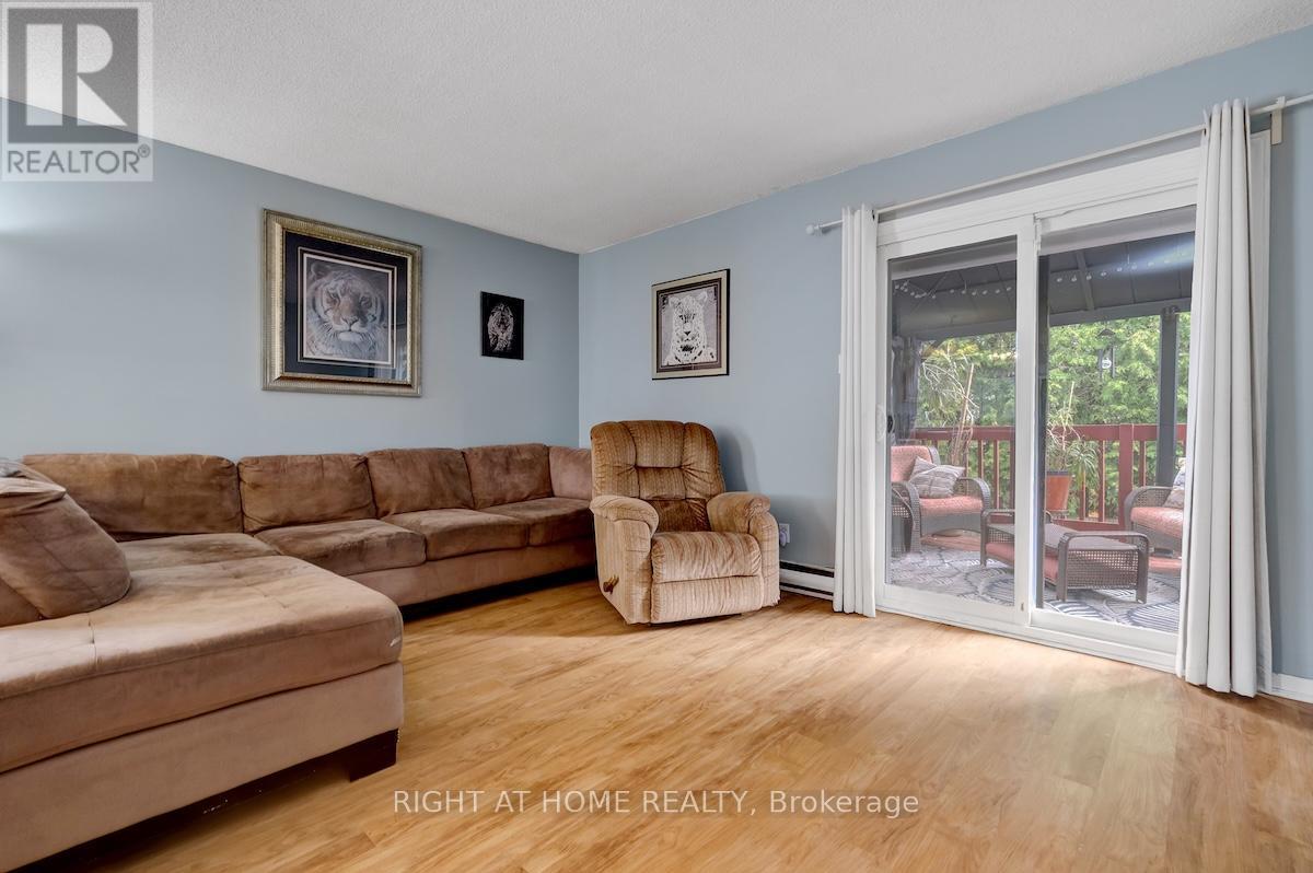 951 LAWRENCE STREET - 7