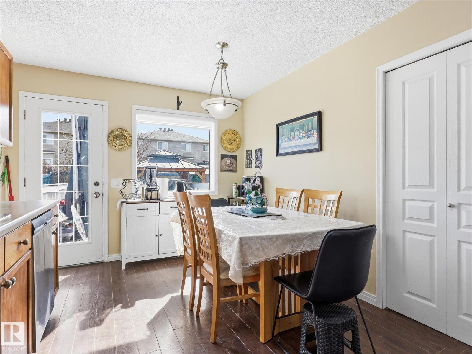 15135 43 ST NW NW, Edmonton
