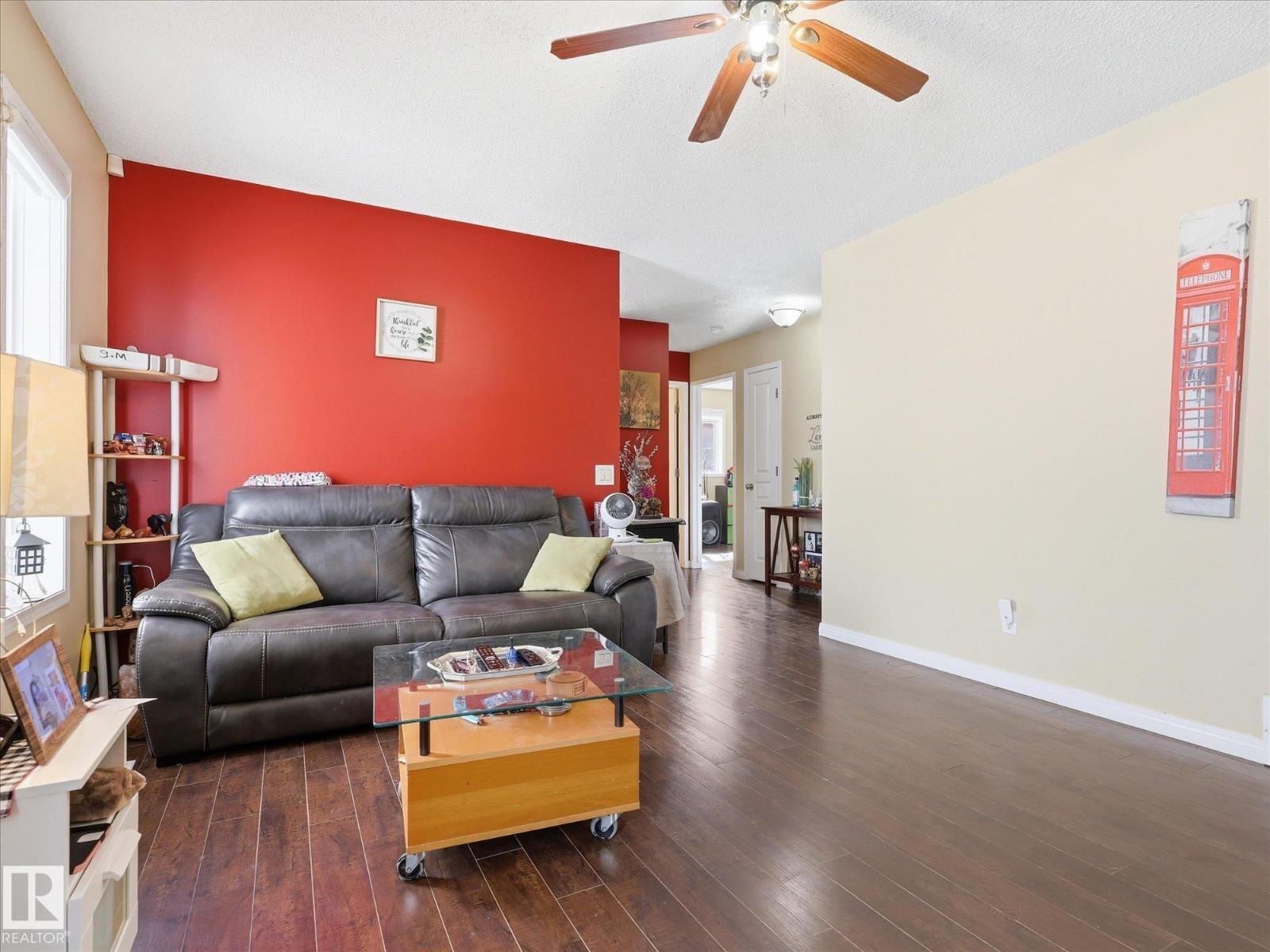 15135 43 ST NW NW, Edmonton