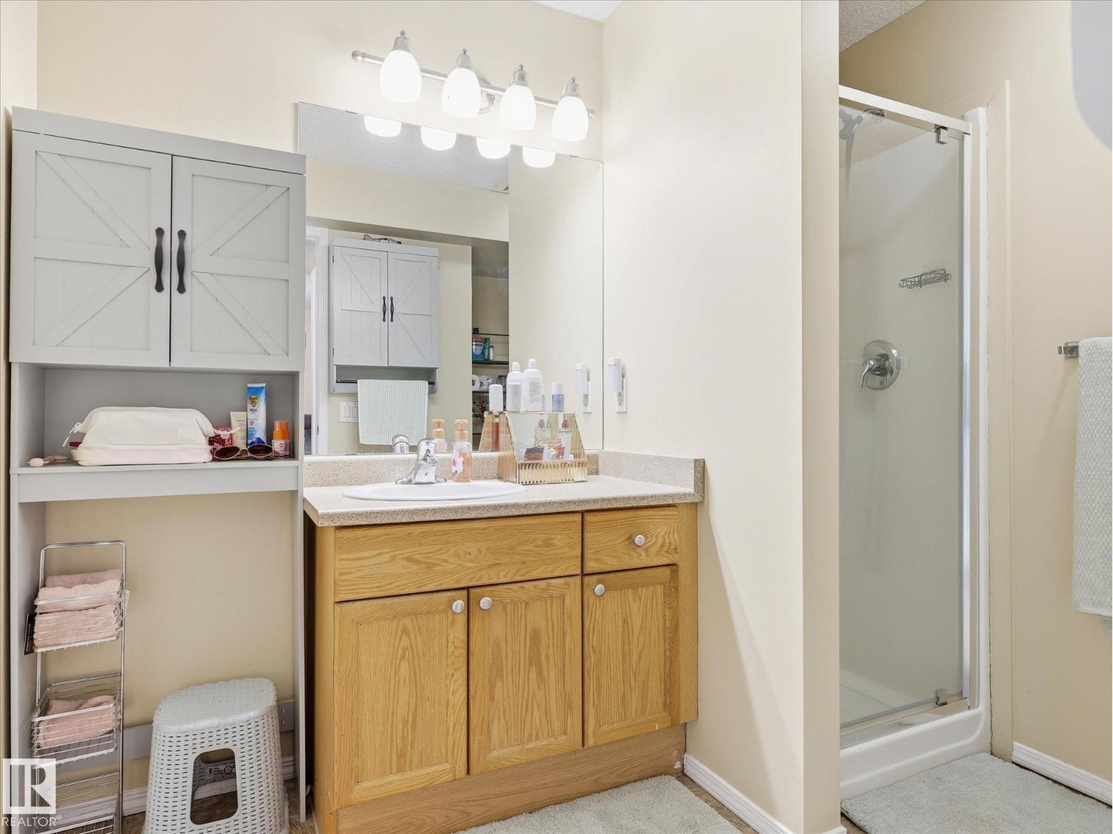 15135 43 ST NW NW, Edmonton