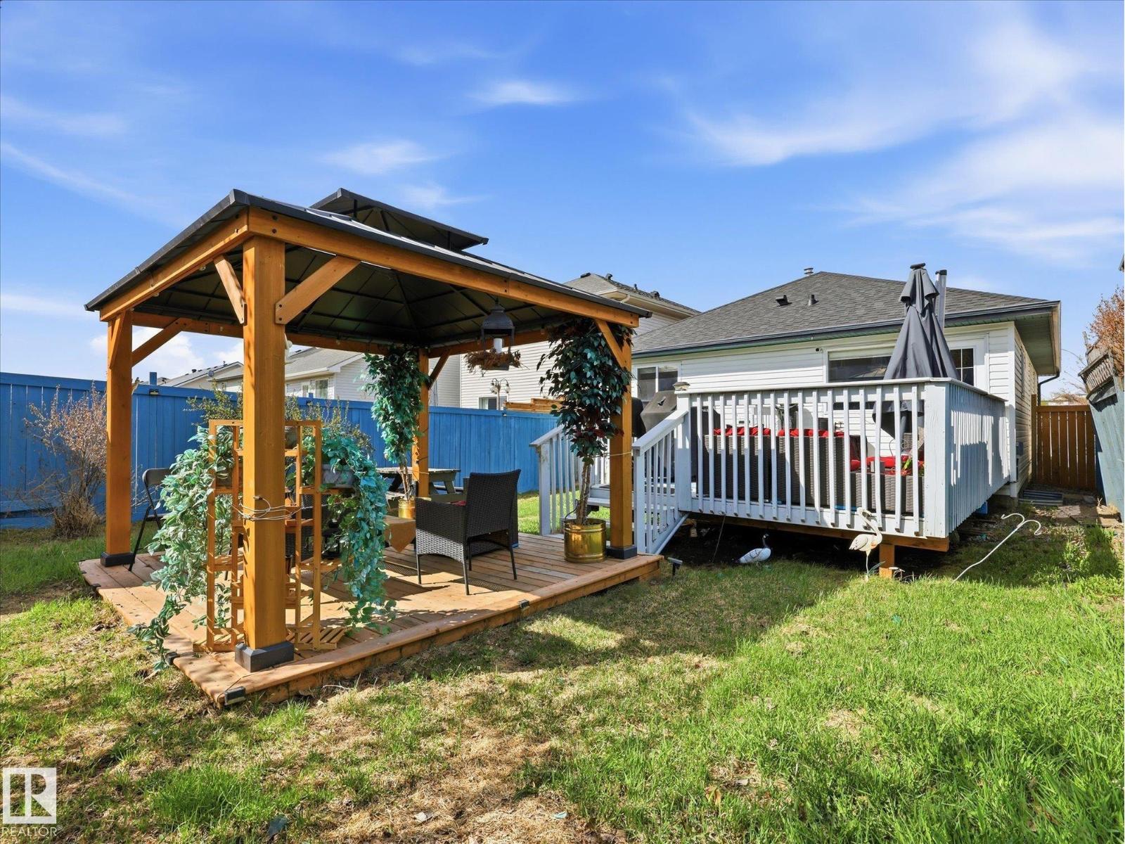 15135 43 ST NW NW, Edmonton