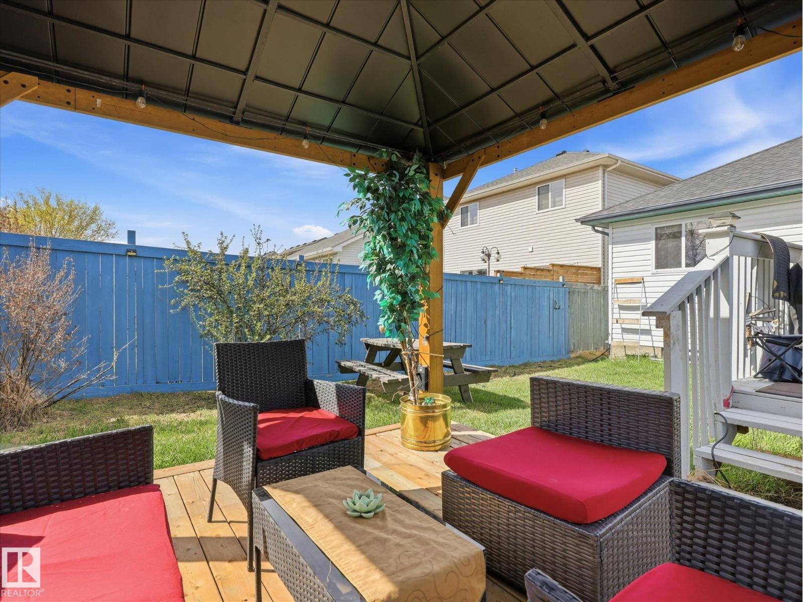 15135 43 ST NW NW, Edmonton