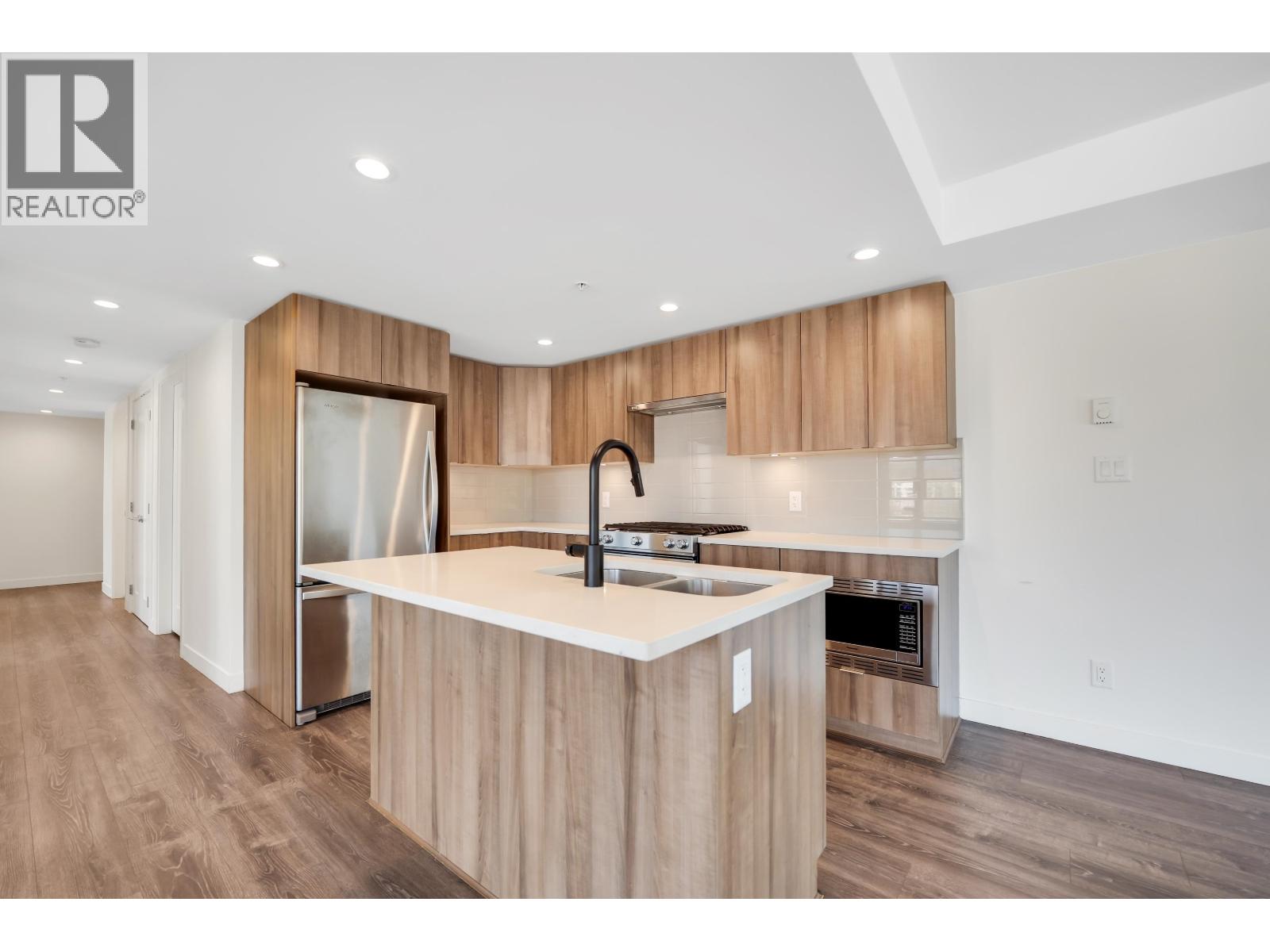 511 1365 PEMBERTON AVENUE, Squamish