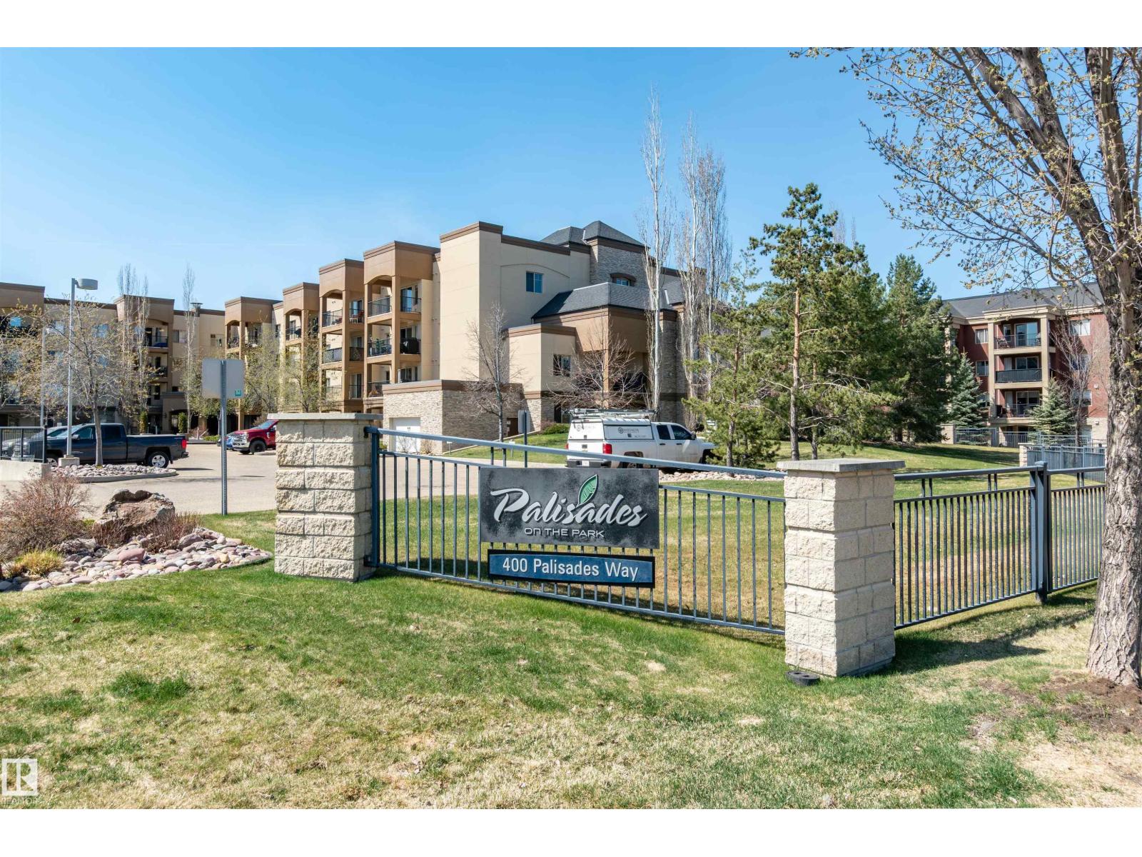 #321 400 Palisades WY, Sherwood Park