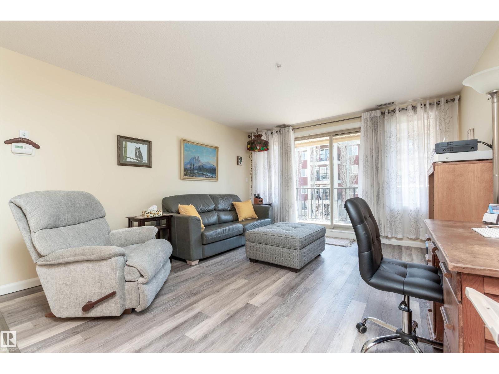 #321 400 Palisades WY, Sherwood Park