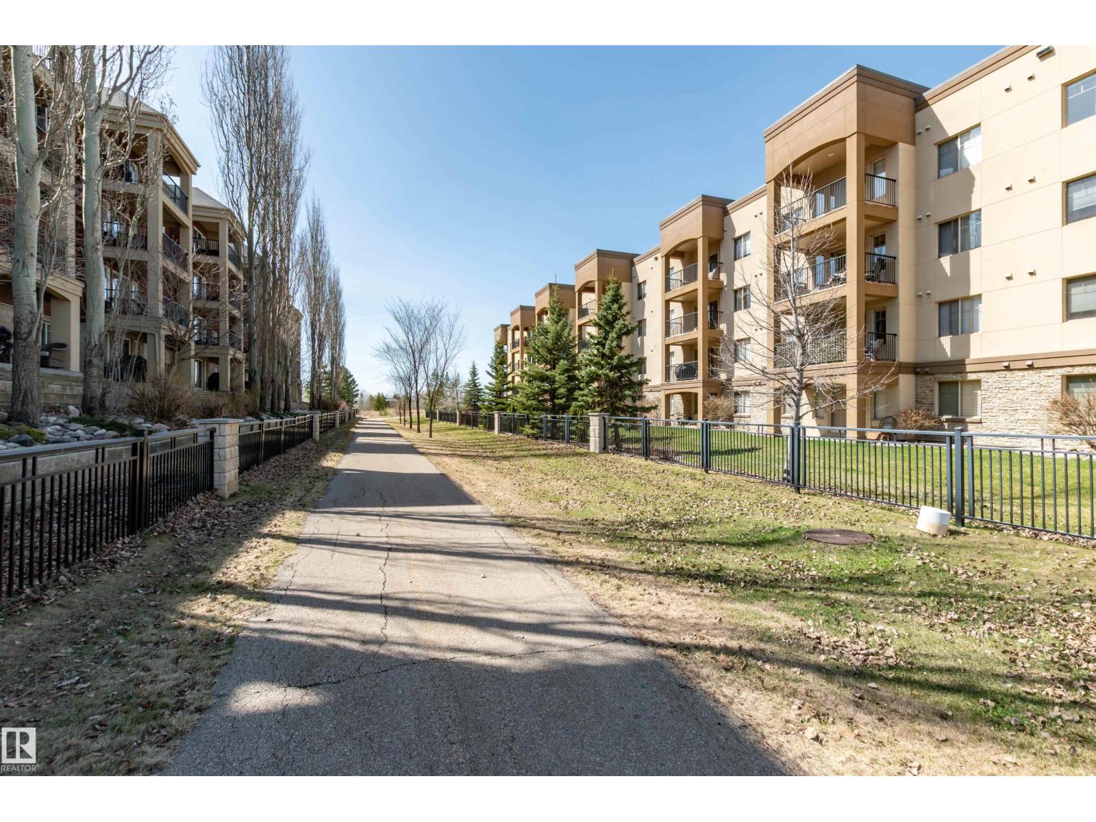 #321 400 Palisades WY, Sherwood Park