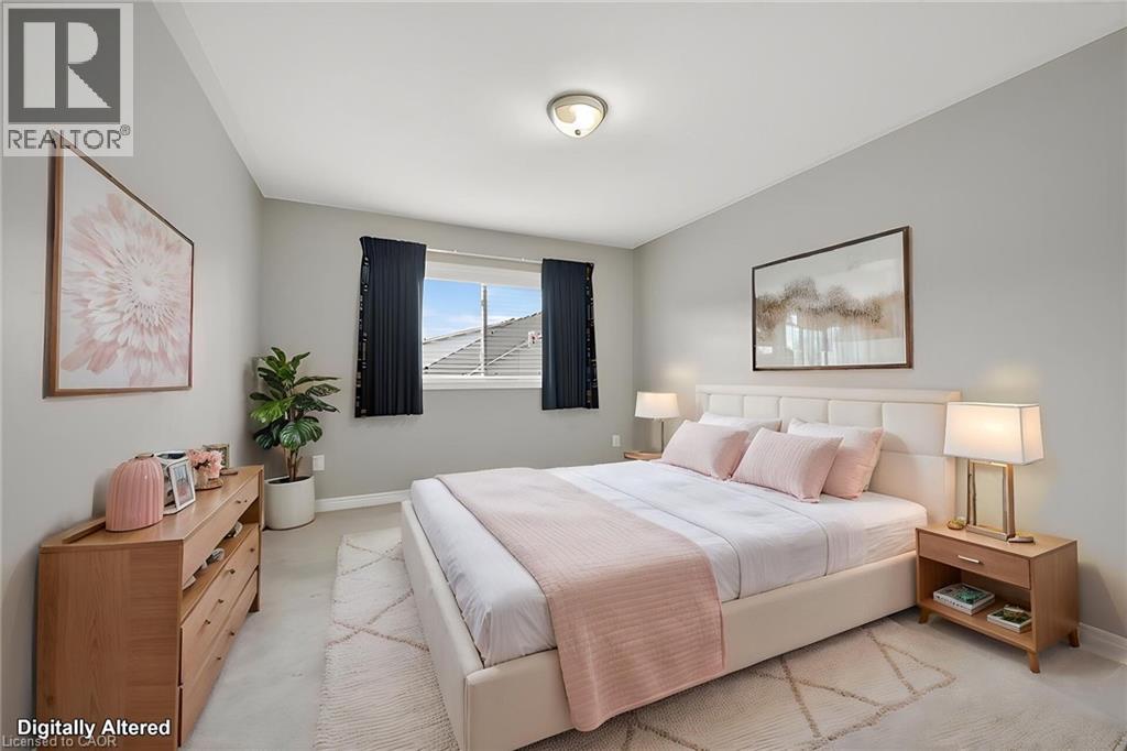 53 HALLMARK Trail, Hamilton, Ontario, L9B0B8 — Photo 3