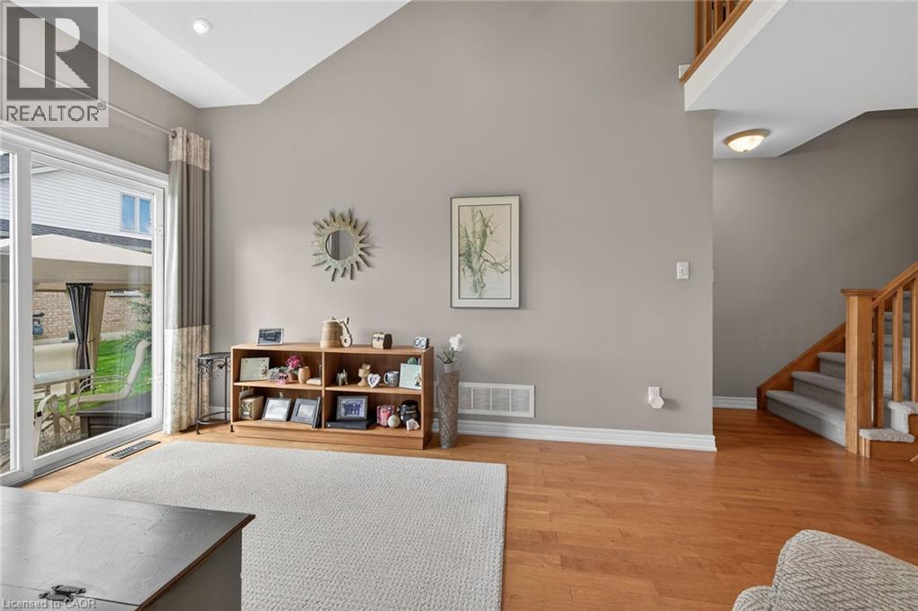 53 HALLMARK Trail, Hamilton, Ontario, L9B0B8 — Photo 9