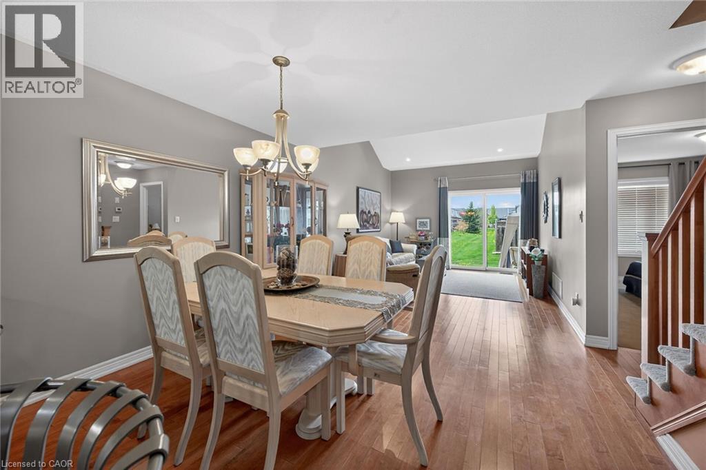 53 HALLMARK Trail, Hamilton, Ontario, L9B0B8 — Photo 4