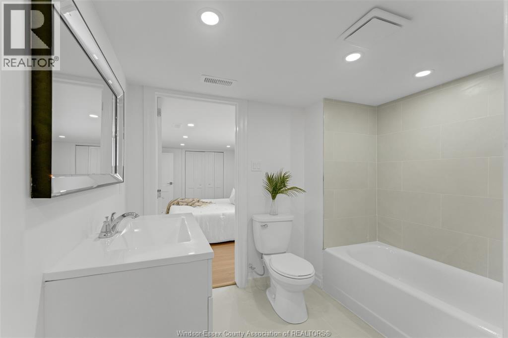 8830 RIVERSIDE DRIVE East, Windsor, Ontario, N8S1G7 — Photo 13
