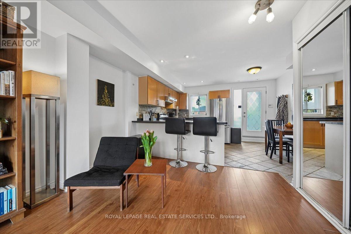 14 CONNOLLY STREET - 16