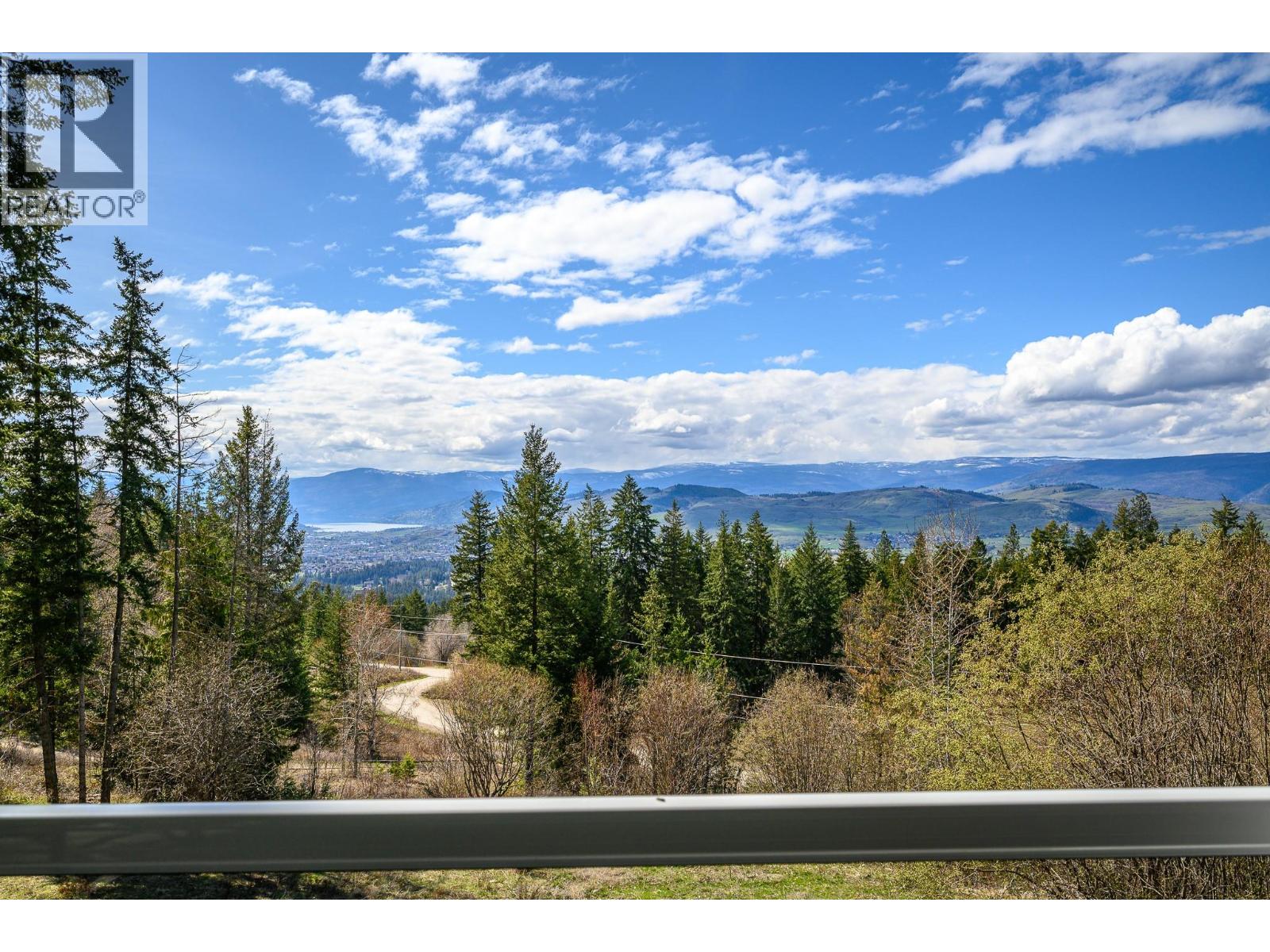 5720 Hartnell Road Unit# 1, Vernon