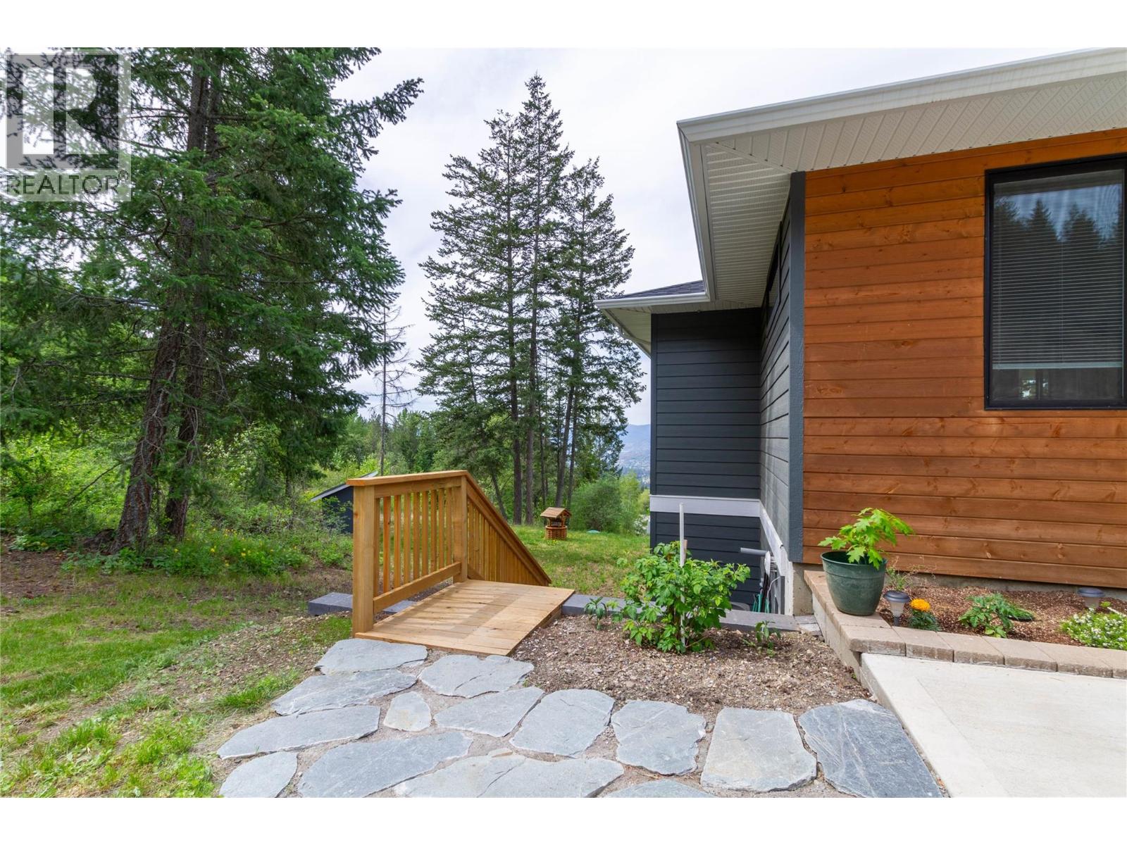 5720 Hartnell Road Unit# 1, Vernon