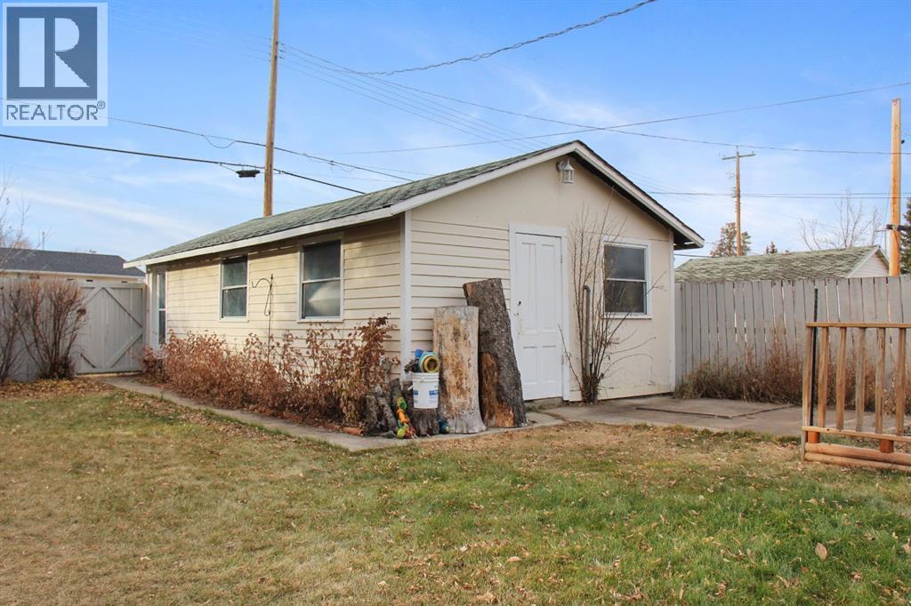 5017 49A Street - 31
