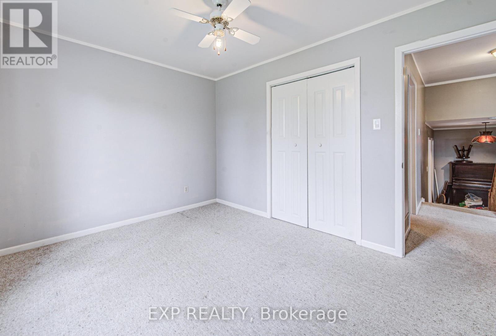 8 SANFORD CRESCENT - 19