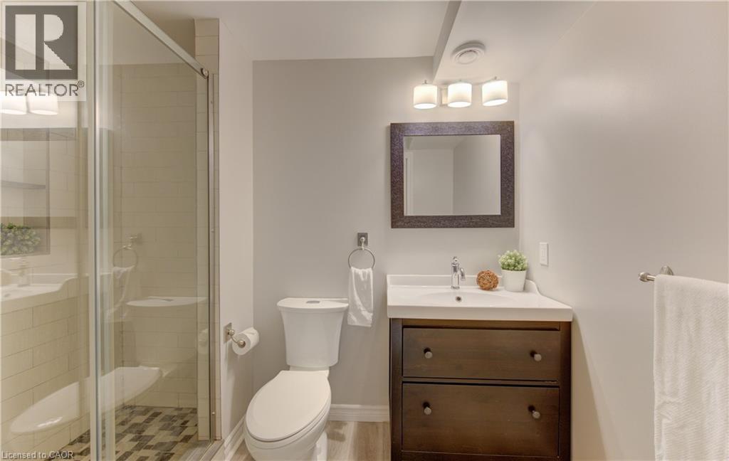 3 MARLIS Crescent, Kitchener, Ontario, N2E3K6 — Photo 22