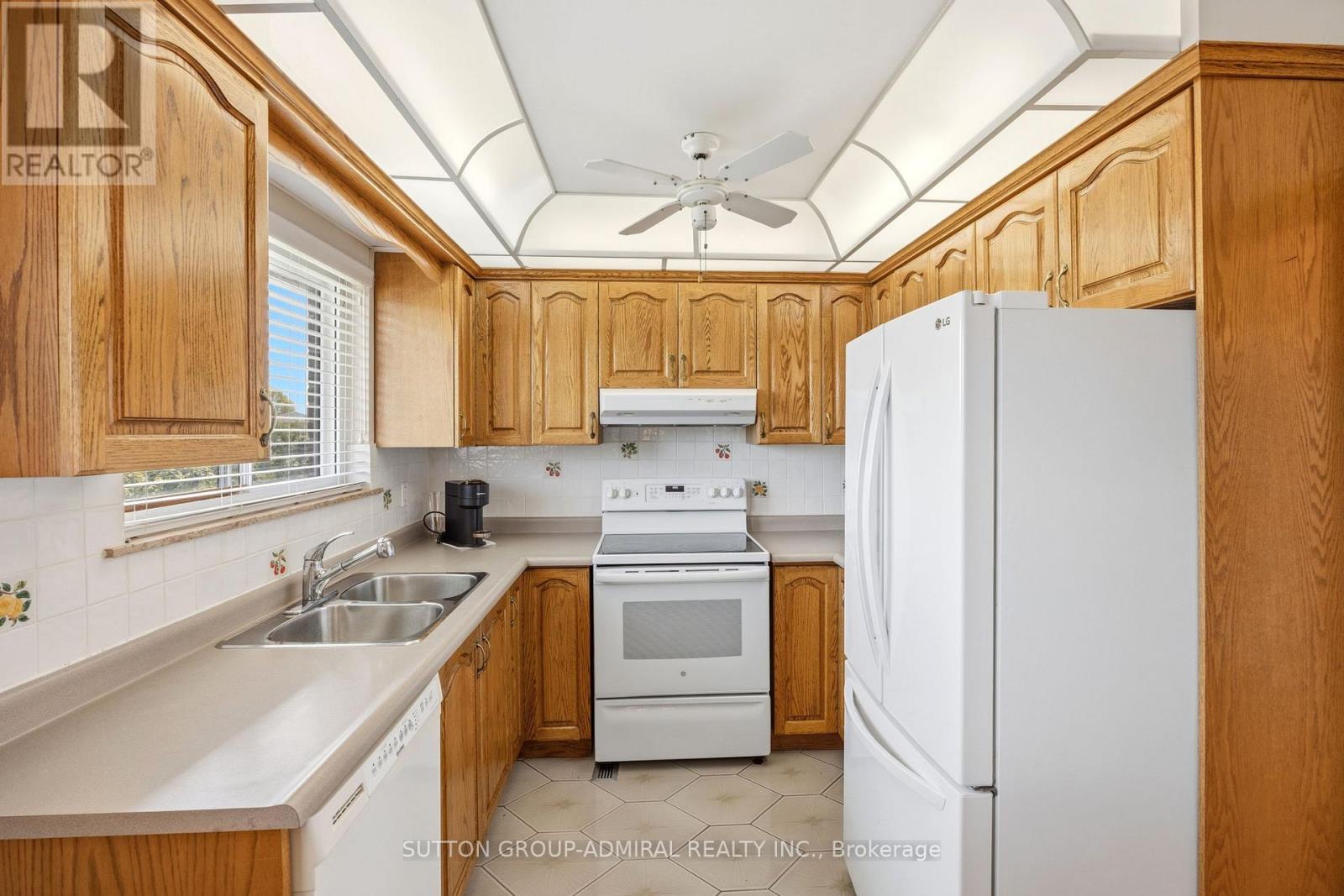 234 DERRYDOWN ROAD - 9