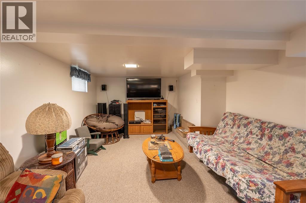 826 LYNWOOD AVENUE - 18