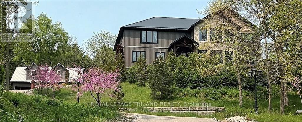 4118 THOMAS ROAD - 1