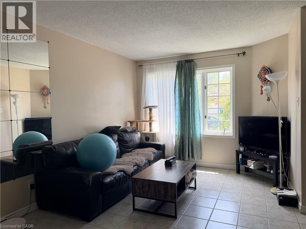 622A RUMMELHARDT Drive, Waterloo, Ontario, N2T2K7 — Photo 3