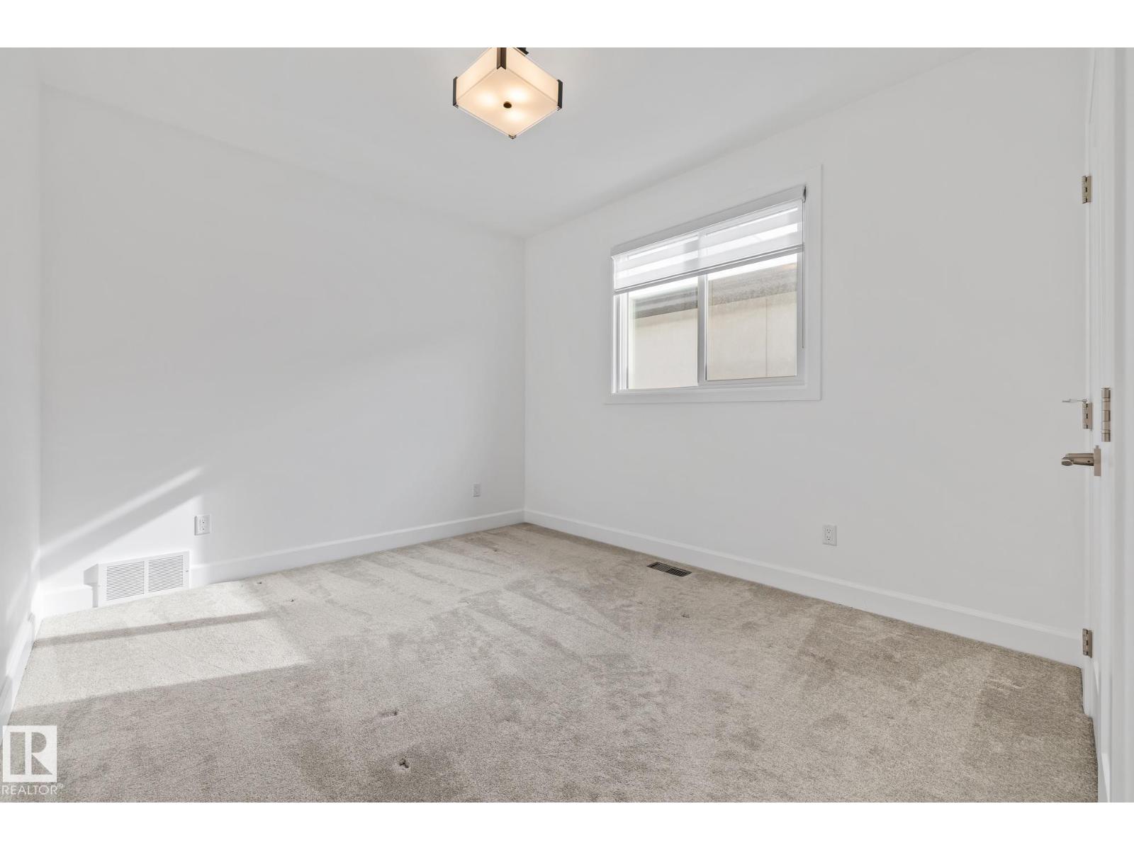 10038 142 ST NW, Edmonton