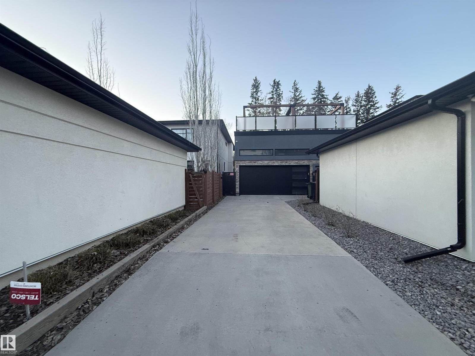 10038 142 ST NW, Edmonton