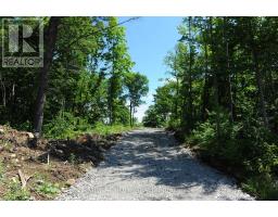 22 Hawkins Point, Georgian Bay, ON P0C1H0 Photo 16